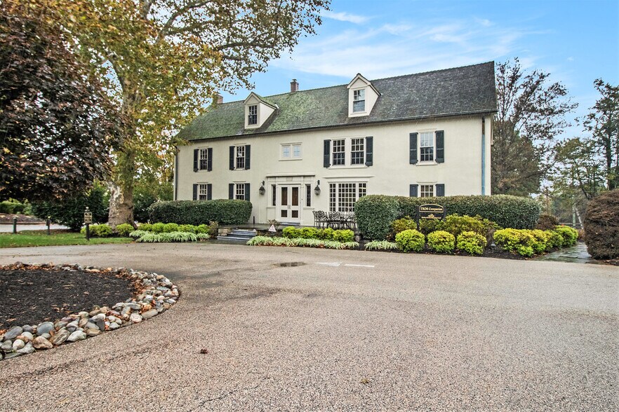 More Photos Of 50 W Skippack Pike, Ambler Office For Sale