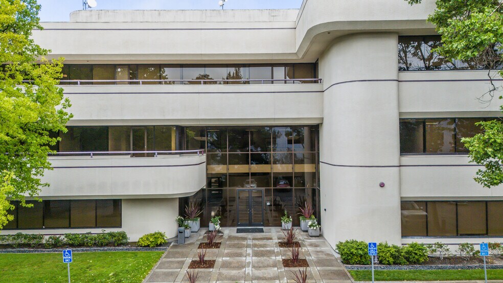 More Photos Of 3235 Kifer Rd, Santa Clara Office For Lease