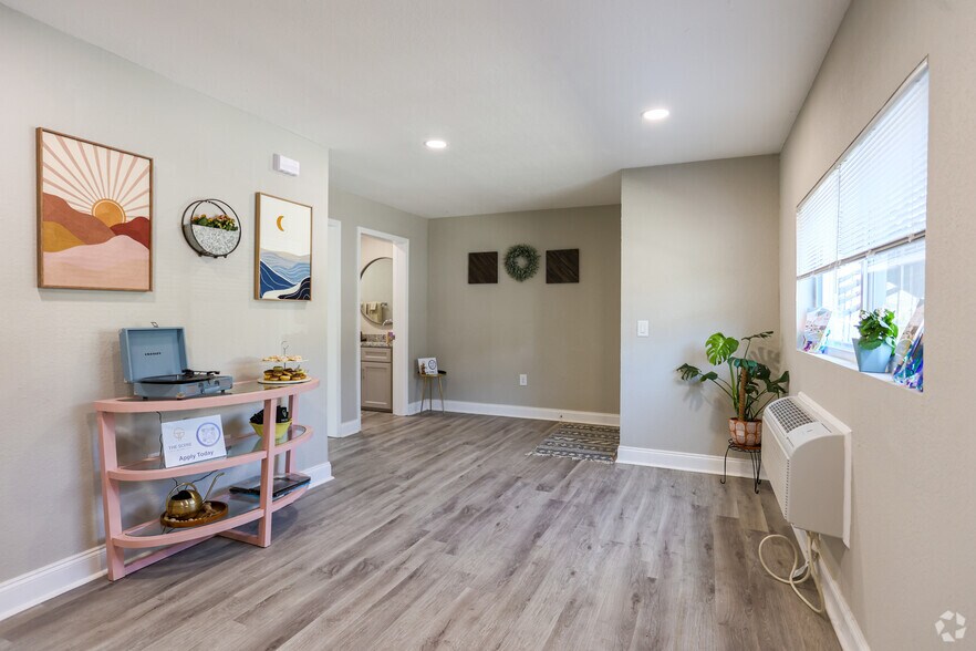 More Photos Of 2300 Davenport Rd, Knoxville Apartments For Sale