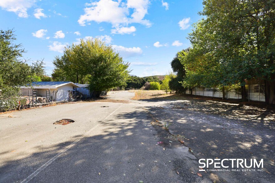 More Photos Of 23642 Pine St, Santa Clarita Land For Sale