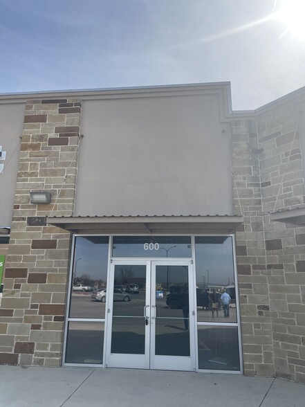 Primary Photo Of 180 Town Center Blvd, Jarrell Storefront For Lease