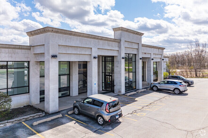 More Photos Of 161 S Lincolnway, North Aurora Medical For Lease