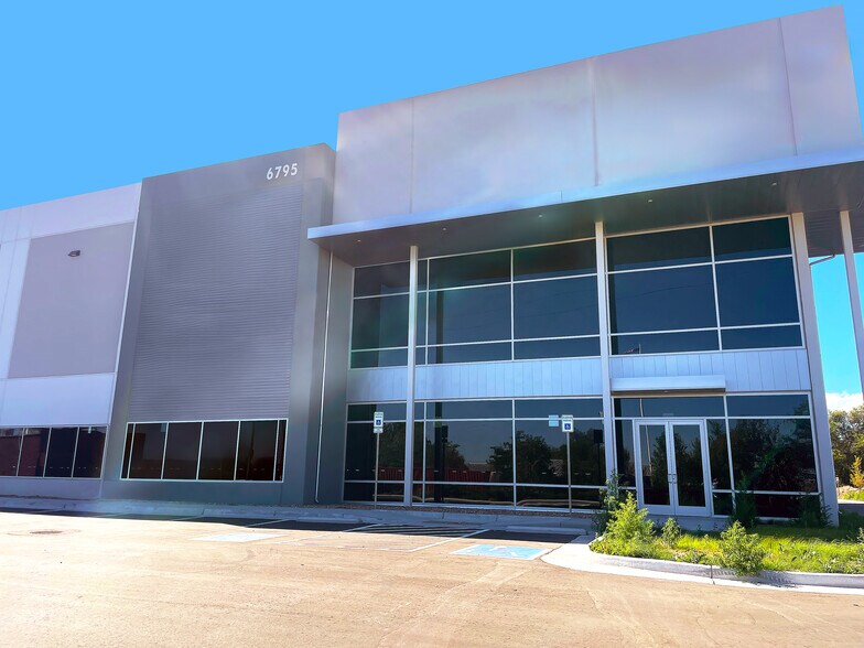 More Photos Of 6795 Broadway St, Denver Distribution For Lease