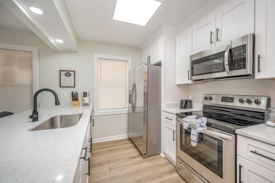 More Photos Of 412 27th Ave N, Myrtle Beach Multifamily For Sale