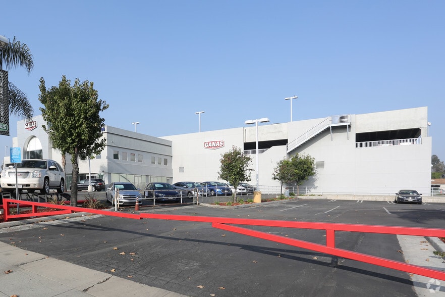 More Photos Of 11705 Valley Blvd, El Monte Auto Dealership For Lease