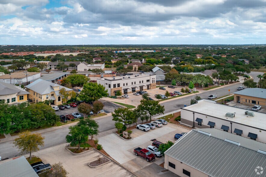 More Photos Of 4725 College Park, San Antonio Office For Lease