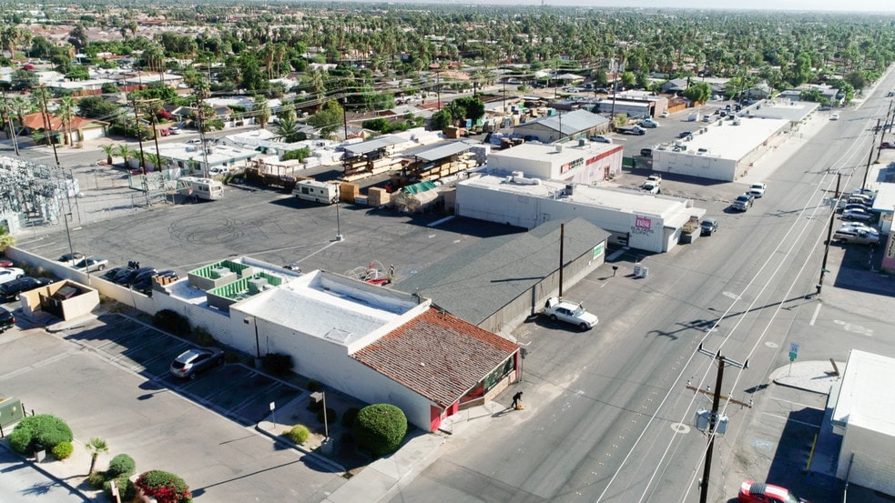 More Photos Of 396-400 E Sunny Dunes Rd, Palm Springs Warehouse For Lease