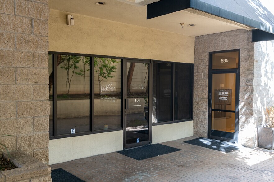 More Photos Of 695 Oak Grove Ave, Menlo Park Medical For Sale