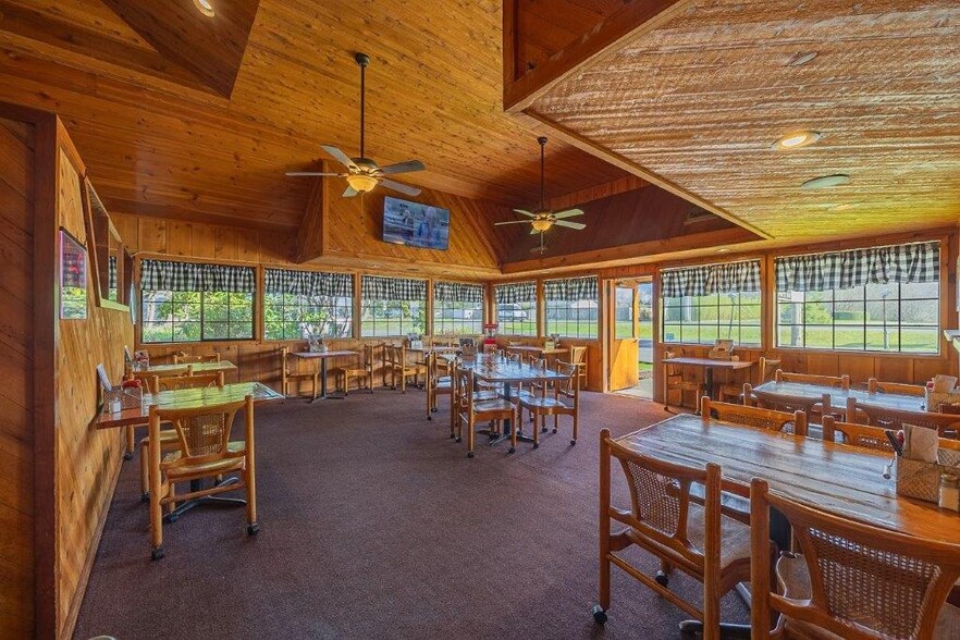 More Photos Of 3030 Oregon Ave, Bandon Restaurant For Sale