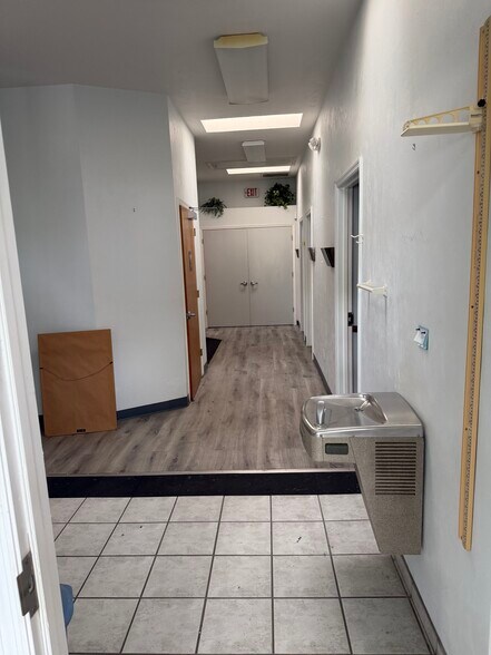 More Photos Of 19204 NW US Highway 441, High Springs Office For Lease