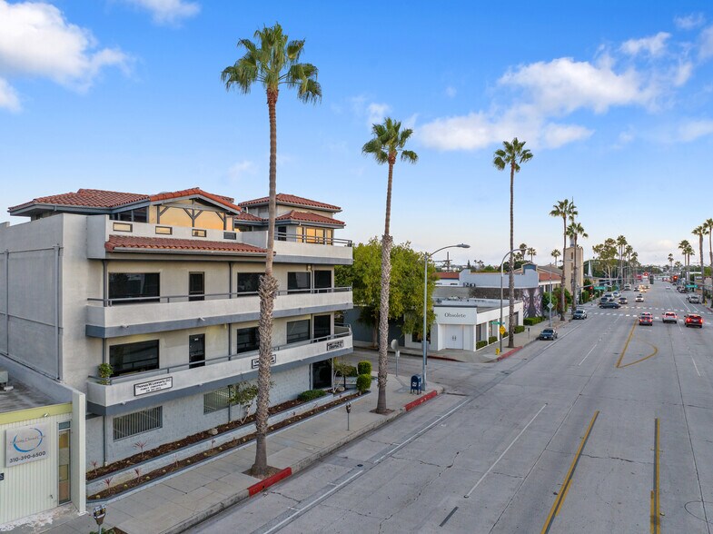 More Photos Of 11268 Washington Blvd, Culver City Office For Sale