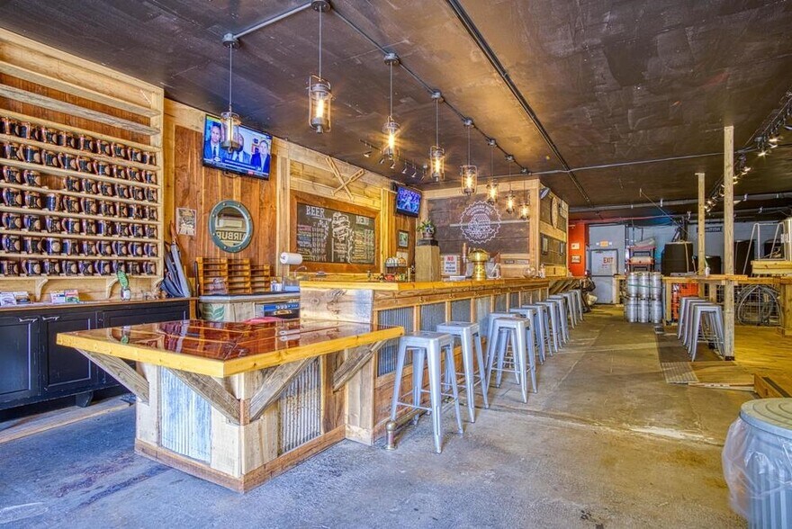 More Photos Of 25 Word St, Fairburn Warehouse For Sale