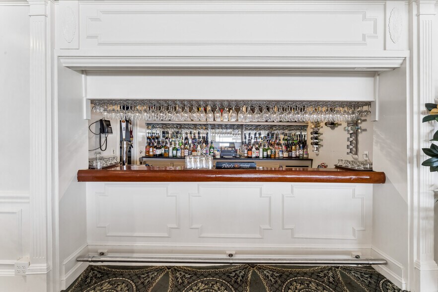 More Photos Of 62 Cove St, New Haven Specialty For Sale