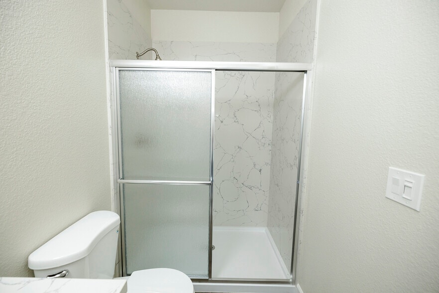 More Photos Of 720 N 2nd St, Patterson Specialty For Sale