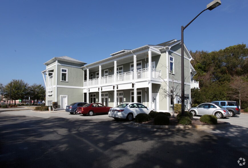 More Photos Of 1456 N Howe St, Southport Medical For Lease