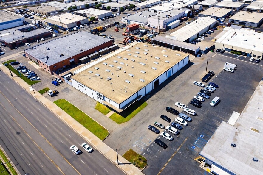 More Photos Of 1005 E Orangethorpe Ave, Anaheim Warehouse For Sale