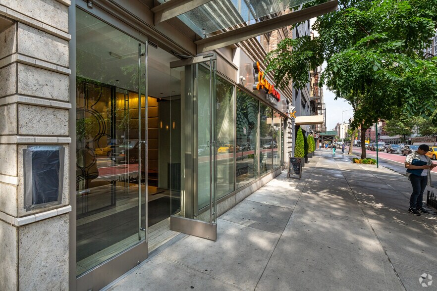 More Photos Of 124 W 23rd St, New York Apartments For Lease