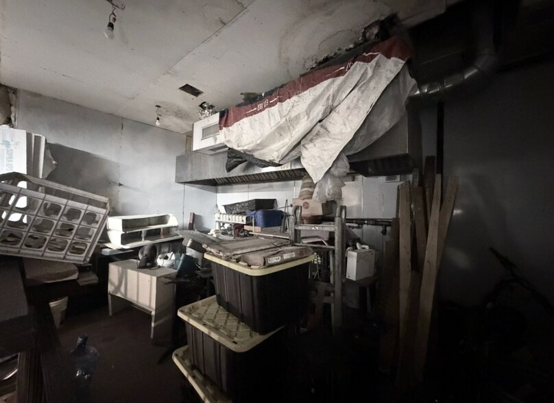 More Photos Of 480 Halsey St, Brooklyn Storefront Retail Residential For Lease