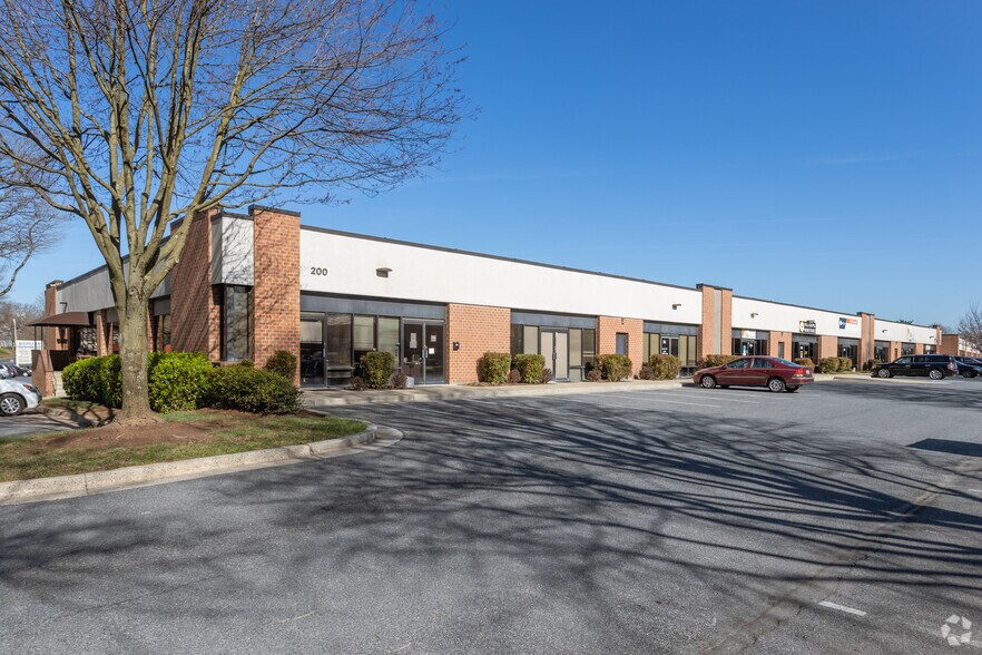 More Photos Of 200 Girard St, Gaithersburg Flex For Lease