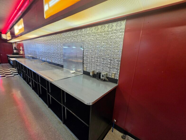 More Photos Of 53 Fall St, Seneca Falls General Retail For Lease