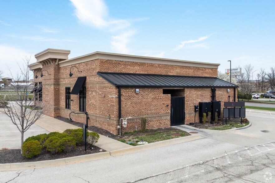 More Photos Of 12195 S Strang Line Rd, Olathe Fast Food For Lease