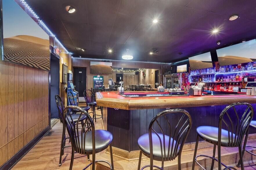 More Photos Of 1600 Hamilton Ave, Hamilton Storefront Retail Residential For Sale