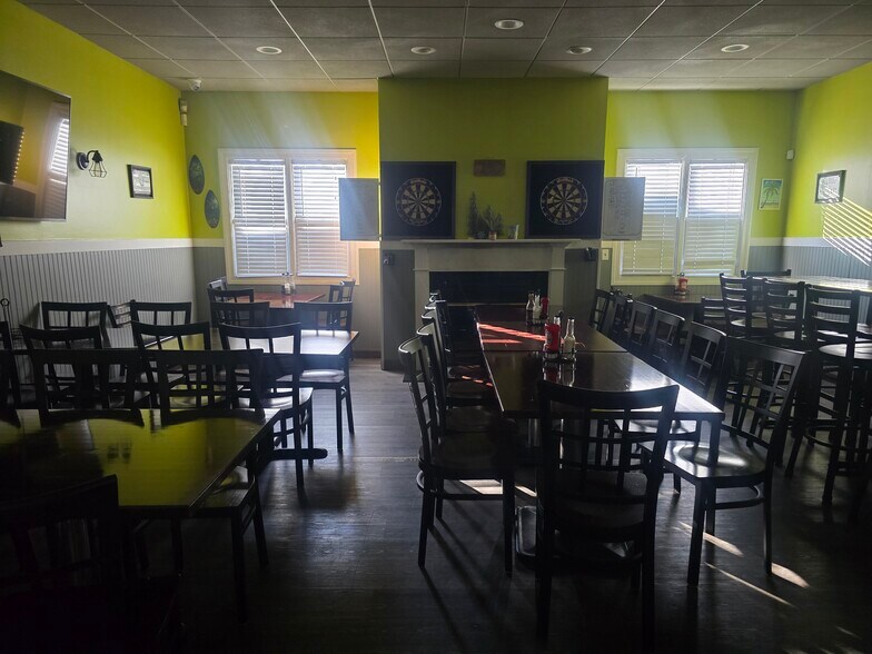 More Photos Of 48 School St, Lincoln Restaurant For Sale
