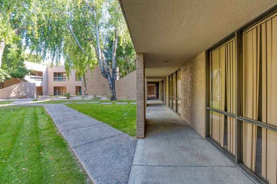 More Photos Of 1930 S Alma School Rd, Mesa Office For Lease