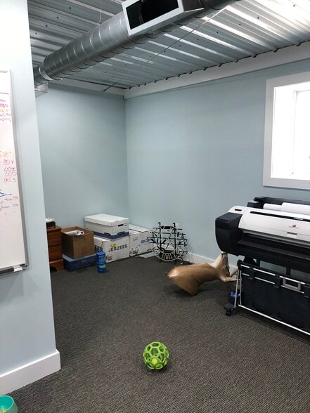 More Photos Of 164 Bobby Boss Dr, Loganville Warehouse For Lease