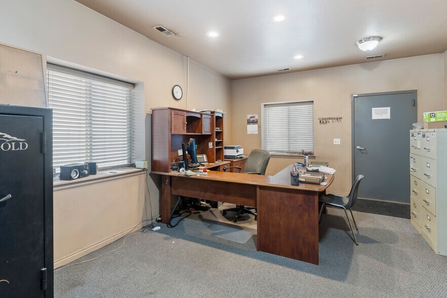 More Photos Of 7718 W 900 S, Ogden Warehouse For Lease