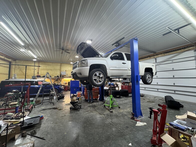 More Photos Of 25828 Highway 129, Green City General Retail For Sale