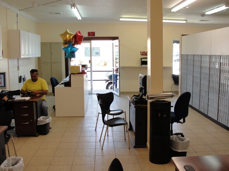 More Photos Of 717-723 S Imperial Ave, Calexico Fast Food For Sale