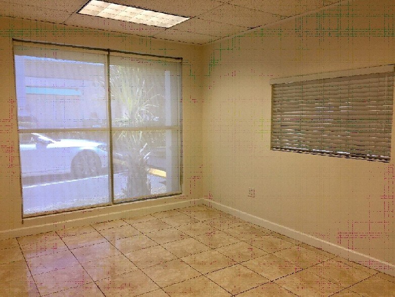 More Photos Of 10505 NW 29th Ter, Miami Warehouse For Lease