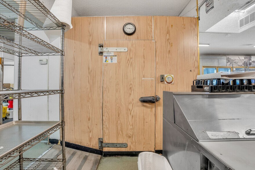 More Photos Of 45 Visitacion Ave, Brisbane Freestanding For Sale