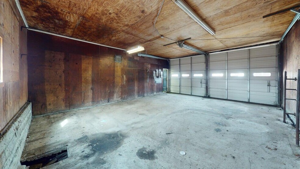 More Photos Of 235 Hunnewell Ave, Pittsfield Office For Sale