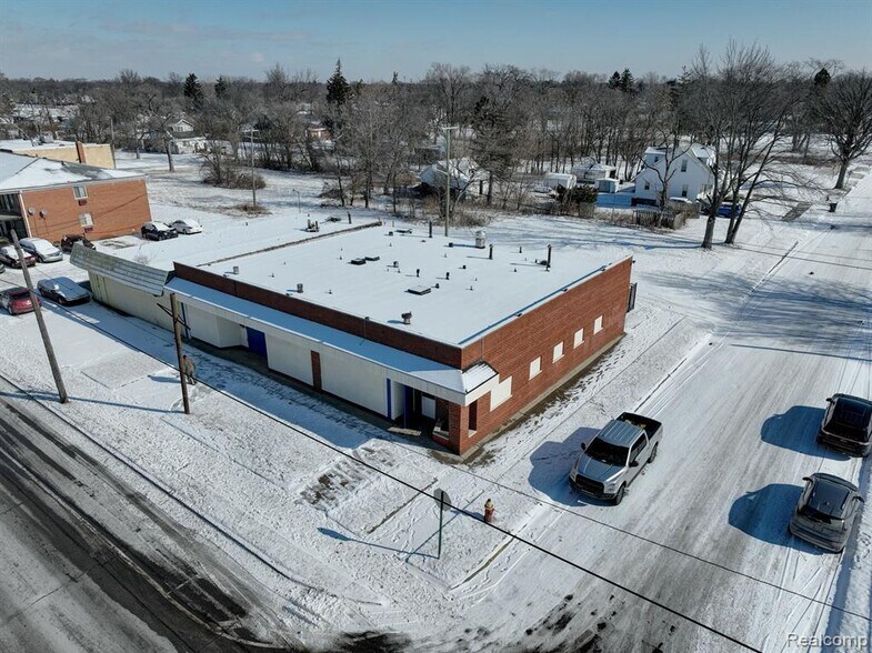 More Photos Of 19612 Schoenherr St, Detroit Specialty For Sale