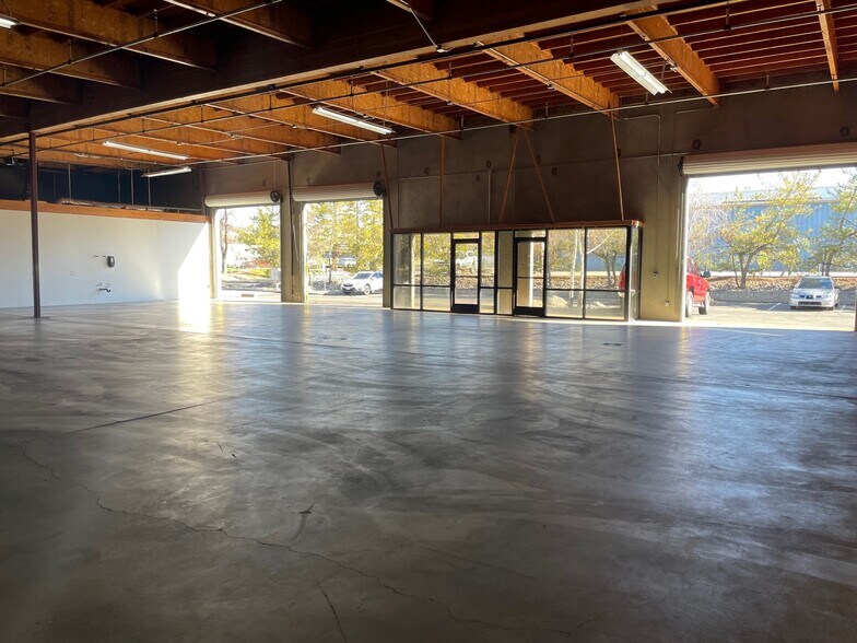More Photos Of 6100 Enterprise Dr, Diamond Springs Light Distribution For Lease
