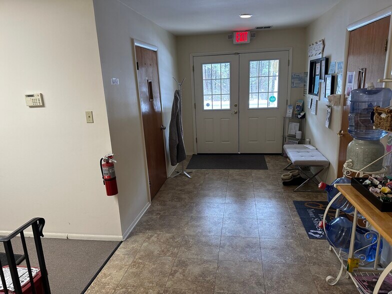 More Photos Of 511 Dover Rd, Toms River Office For Lease