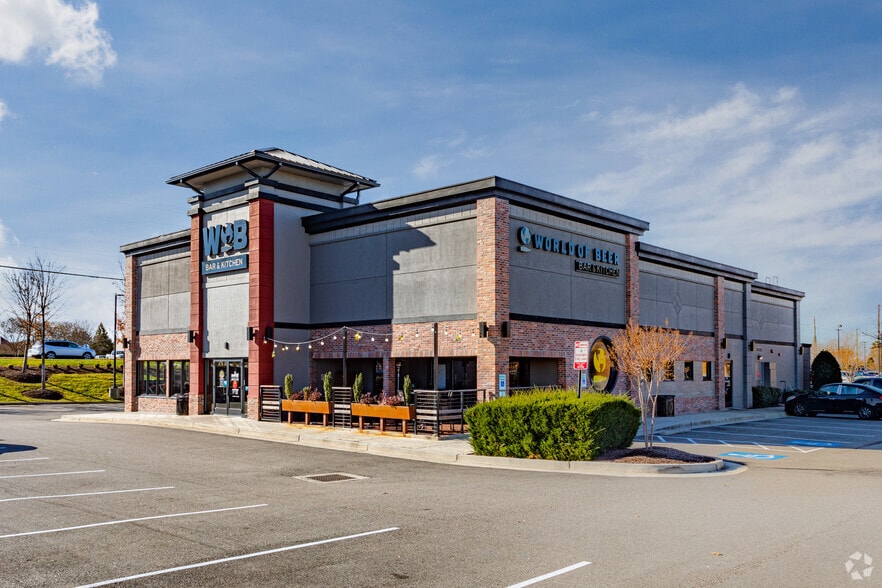 More Photos Of 11500-11900 W Broad St, Richmond Unknown For Lease