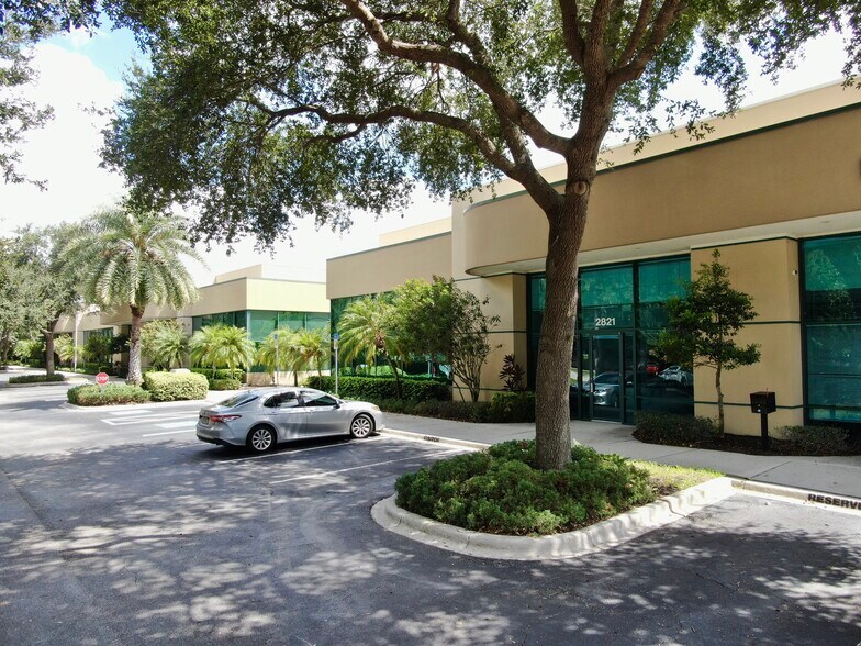 More Photos Of 2821-2837 Cattlemen Rd, Sarasota Office For Lease