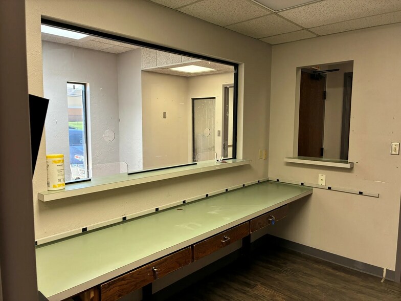 More Photos Of 937 SW 89th St, Oklahoma City Medical For Sale