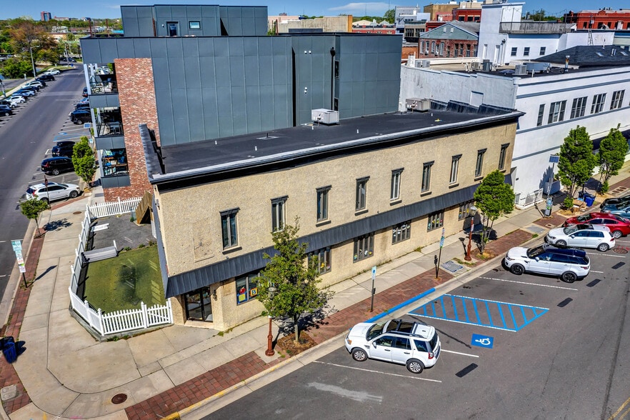 More Photos Of 601 Lake Ave, Asbury Park Office Residential For Lease