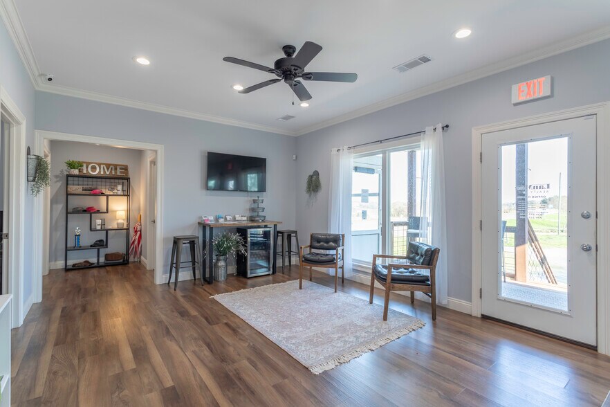 More Photos Of 2356 Alabama River Pky, Millbrook Flex For Sale