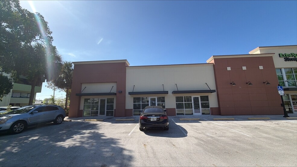 Primary Photo Of 3590 S State Road 7, West Park Self Storage For Lease