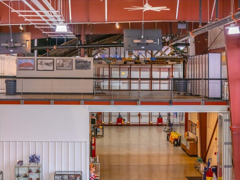 More Photos Of 1920 Garrett St, Enumclaw Industrial For Sale