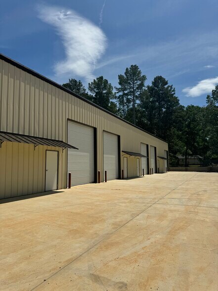 More Photos Of 4356 Roy Rd, Shreveport Flex For Lease
