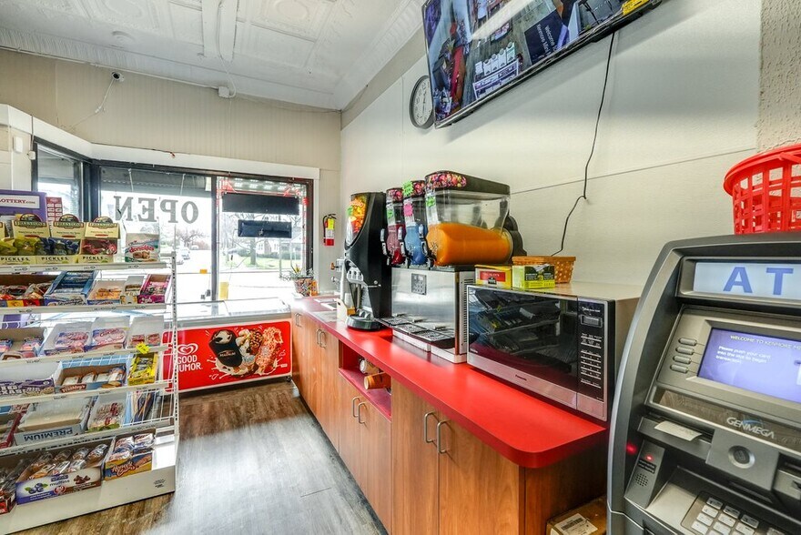 More Photos Of 1215 Kenmore Blvd, Akron Freestanding For Sale