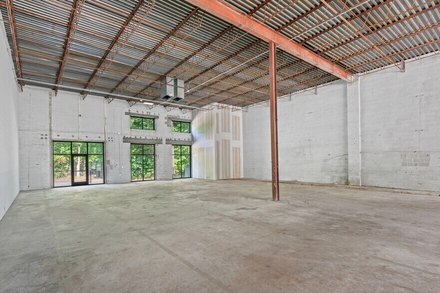 More Photos Of 3586 Pierce Dr NE, Chamblee Office For Lease