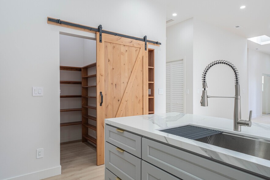 More Photos Of 987 Harcourt Ave, Seaside Multifamily For Sale