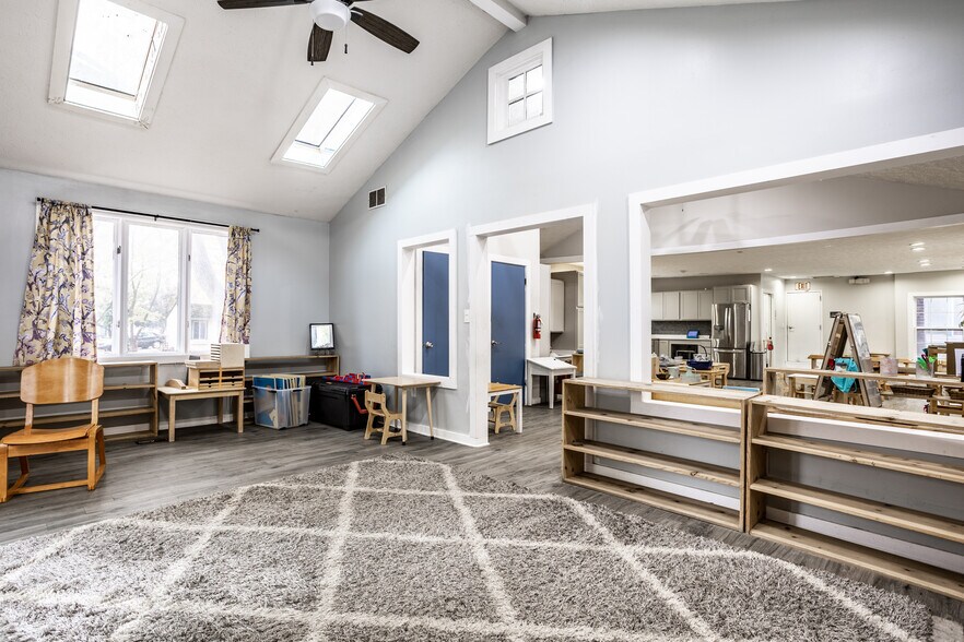 More Photos Of 7507 Michigan Rd, Indianapolis Daycare Center For Sale